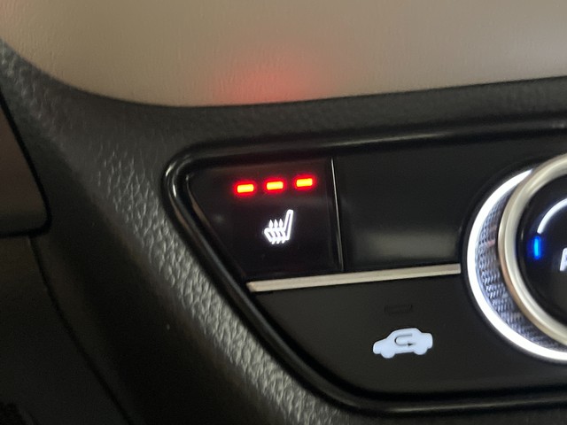 Honda HR-V Vehicle Full-screen Gallery Image 21