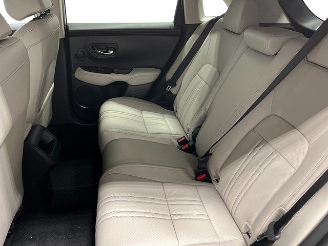 Honda HR-V Vehicle Full-screen Gallery Image 23