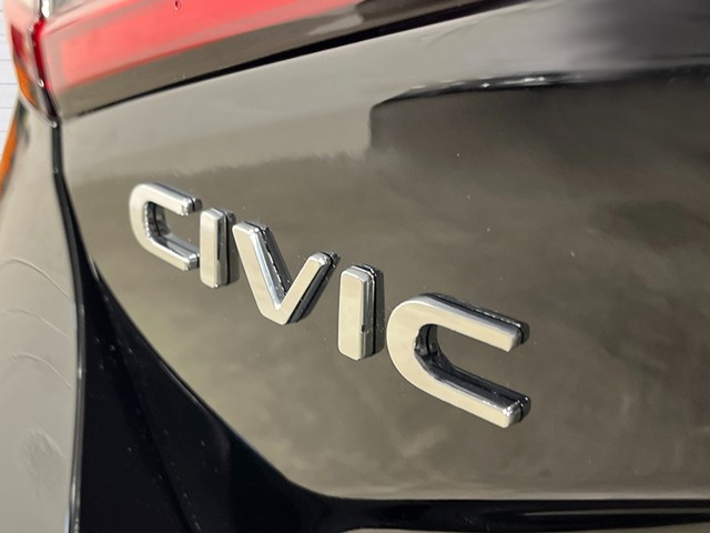 Honda Civic Hatchback Vehicle Full-screen Gallery Image 07