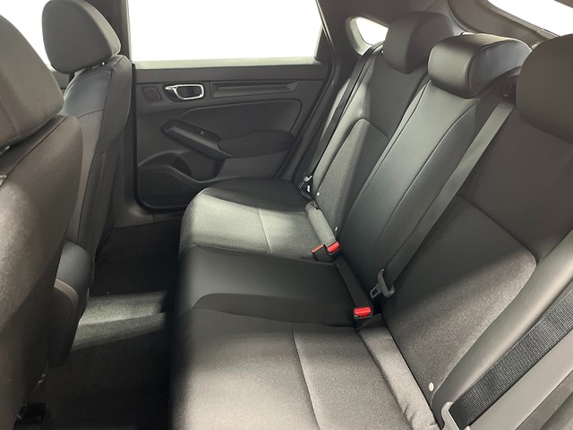 Honda Civic Hatchback Vehicle Full-screen Gallery Image 21