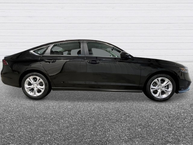 Honda Accord Sedan Vehicle Full-screen Gallery Image 08