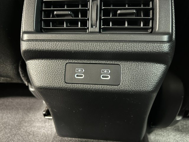 Honda Accord Sedan Vehicle Full-screen Gallery Image 22