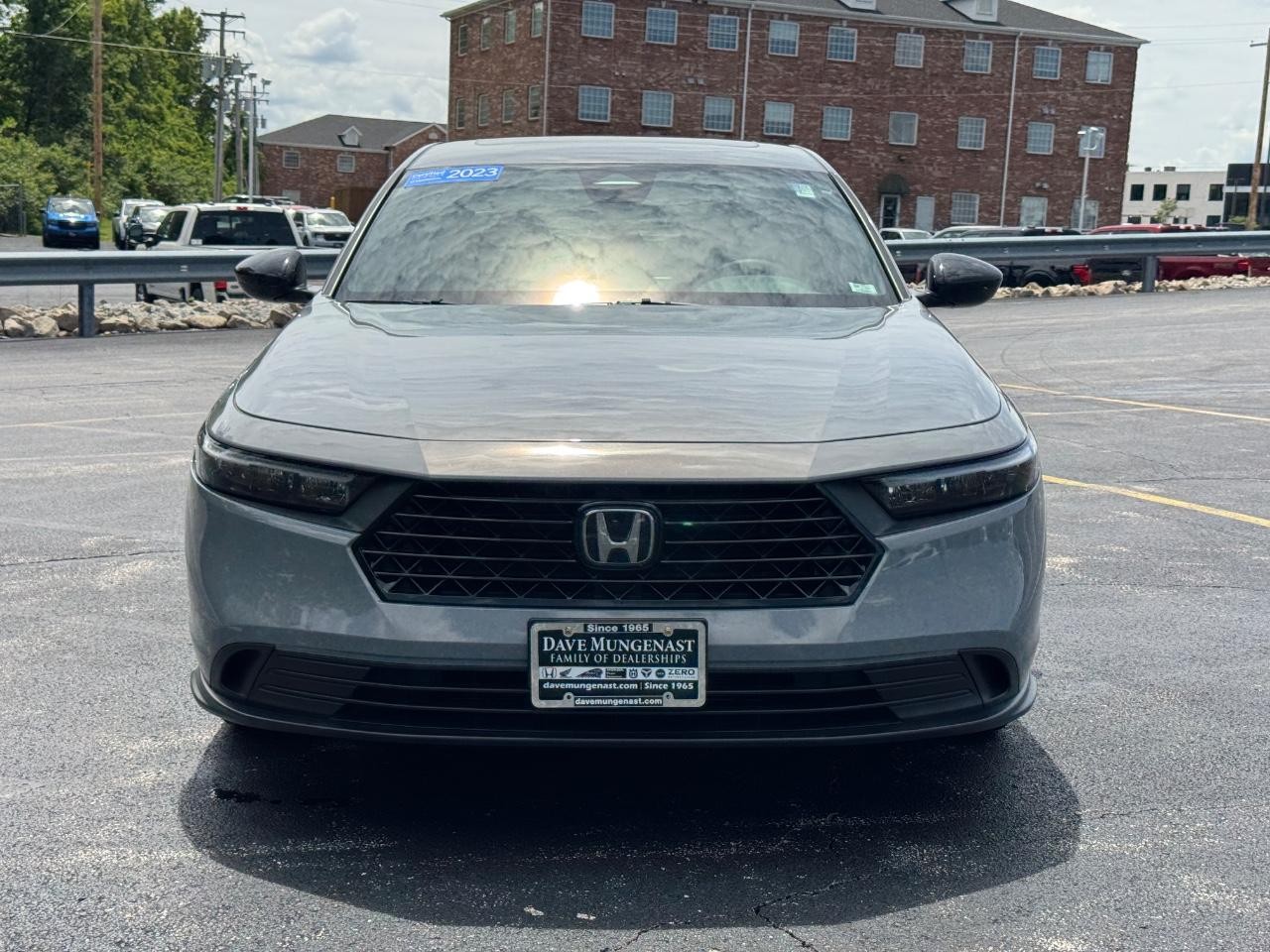 Honda Accord Hybrid Vehicle Full-screen Gallery Image 10