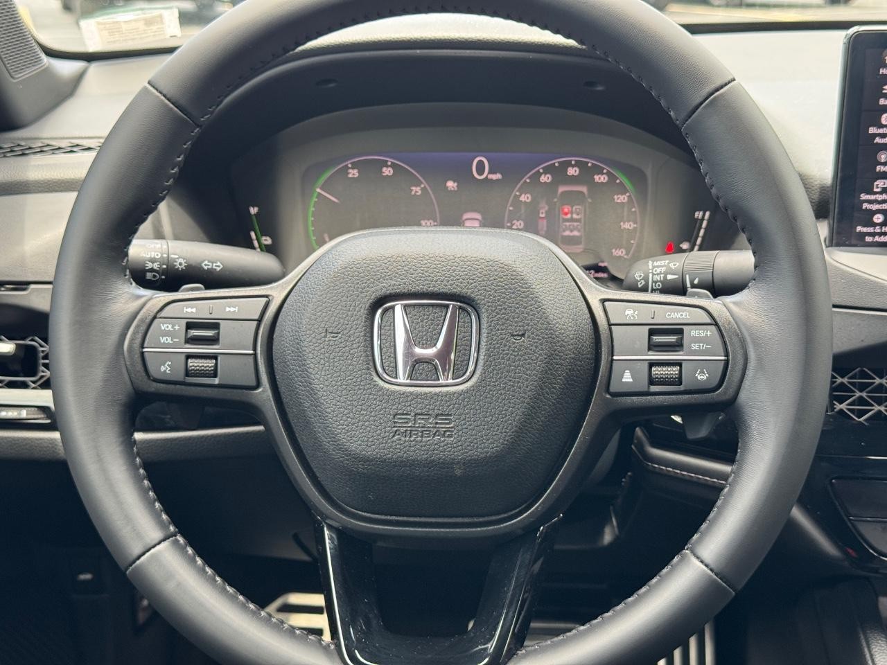 Honda Accord Hybrid Vehicle Full-screen Gallery Image 13