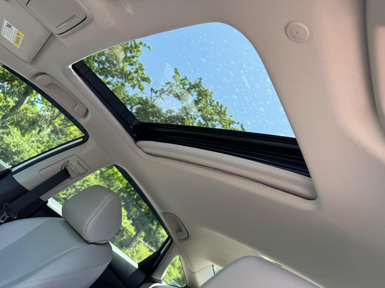 Honda Accord Hybrid Vehicle Full-screen Gallery Image 20