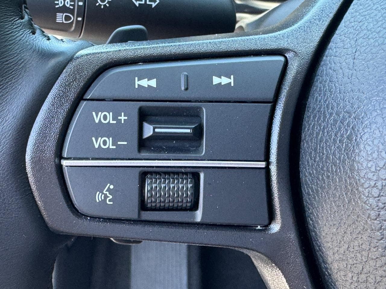 Honda Accord Hybrid Vehicle Full-screen Gallery Image 22