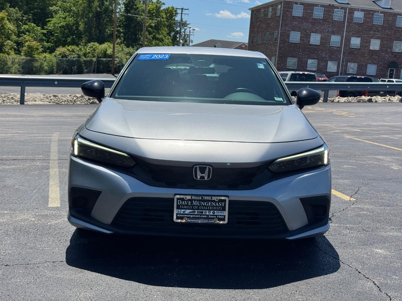 Honda Civic Hatchback Vehicle Full-screen Gallery Image 10