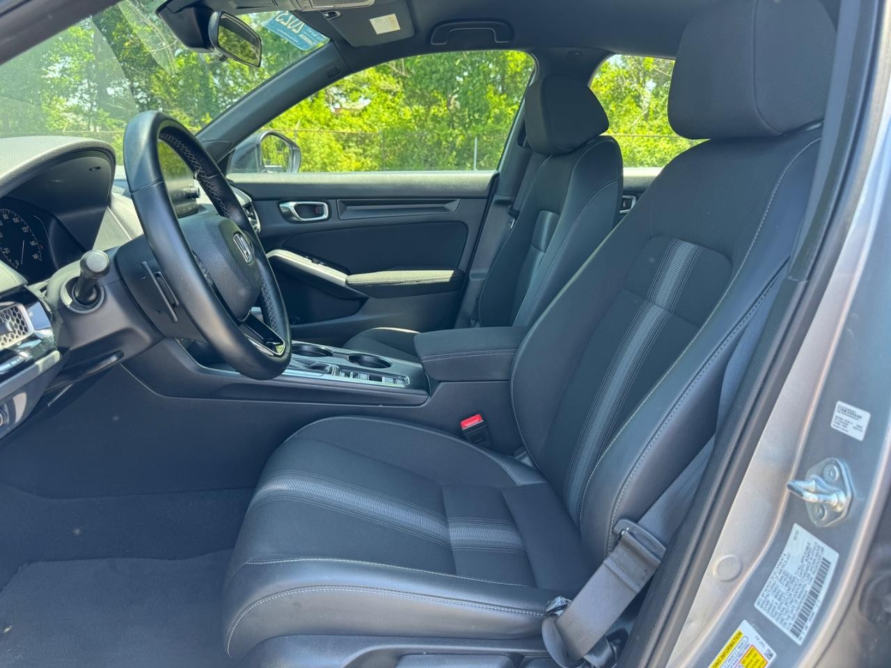 Honda Civic Hatchback Vehicle Full-screen Gallery Image 18