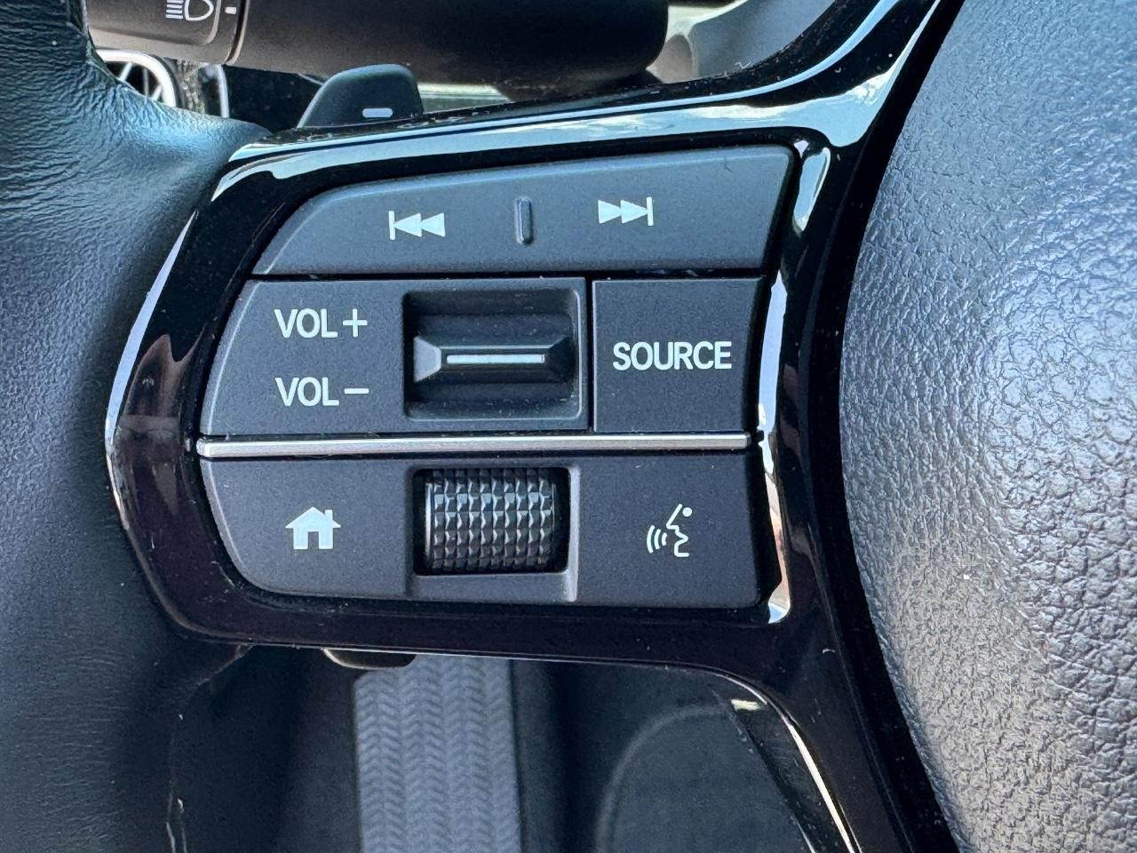 Honda Civic Hatchback Vehicle Full-screen Gallery Image 20