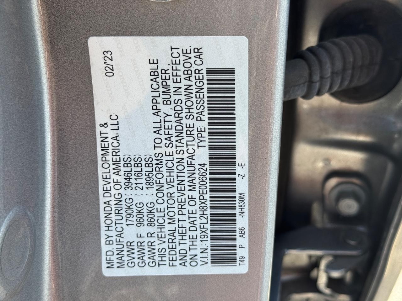 Honda Civic Hatchback Vehicle Full-screen Gallery Image 26
