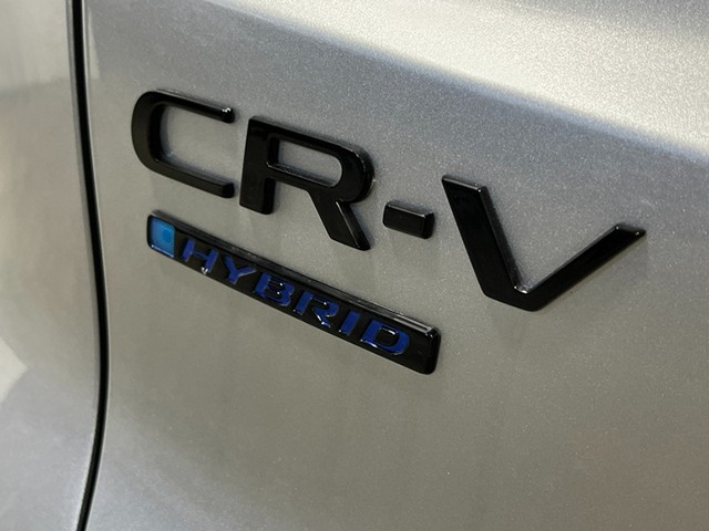 Honda CR-V Hybrid Vehicle Full-screen Gallery Image 07