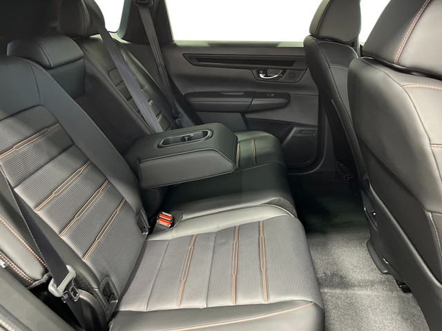 Honda CR-V Hybrid Vehicle Full-screen Gallery Image 29