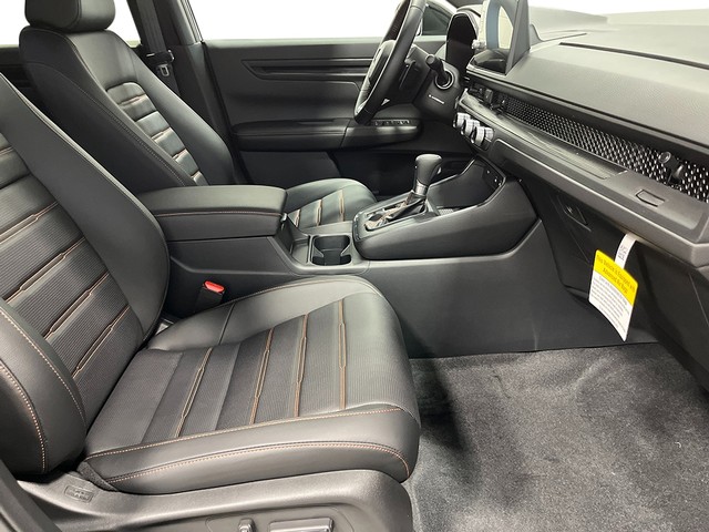 Honda CR-V Hybrid Vehicle Full-screen Gallery Image 30