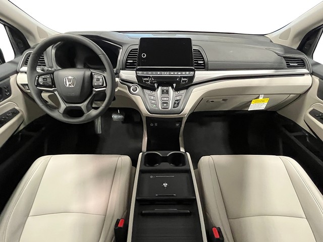 Honda Odyssey Vehicle Full-screen Gallery Image 16