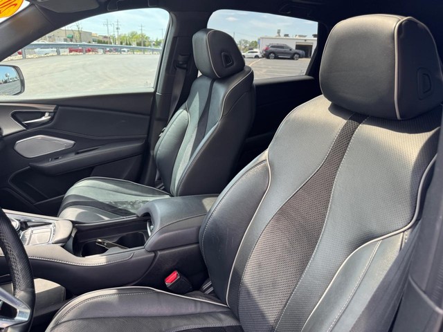 Acura RDX Vehicle Full-screen Gallery Image 17