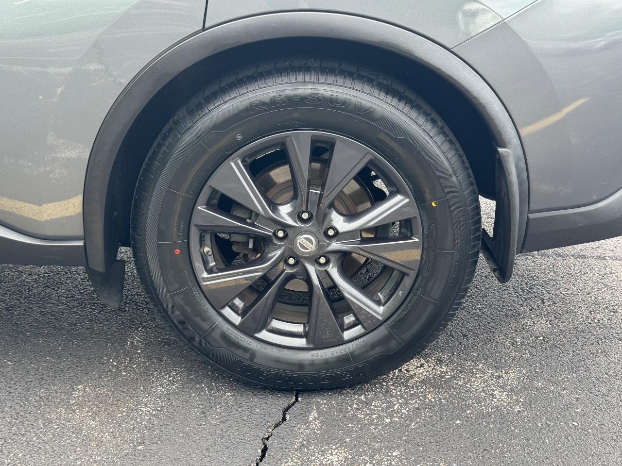 Nissan Murano Vehicle Full-screen Gallery Image 07