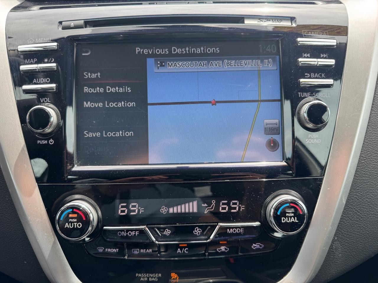 Nissan Murano Vehicle Full-screen Gallery Image 26