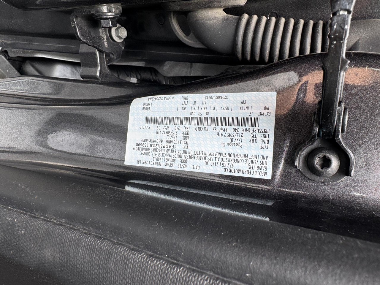 Ford Focus Vehicle Full-screen Gallery Image 22