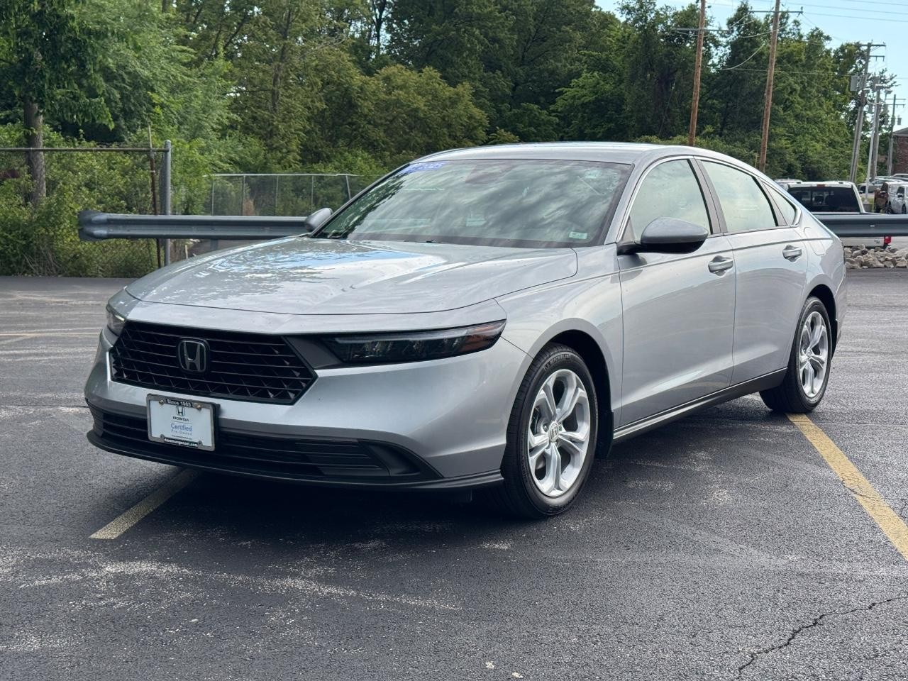 Honda Accord Sedan Vehicle Full-screen Gallery Image 09