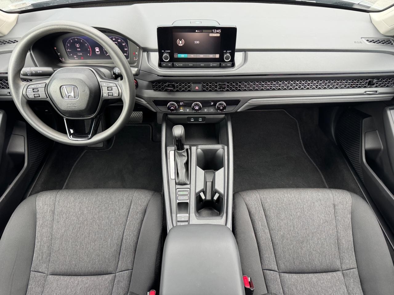 Honda Accord Sedan Vehicle Full-screen Gallery Image 12