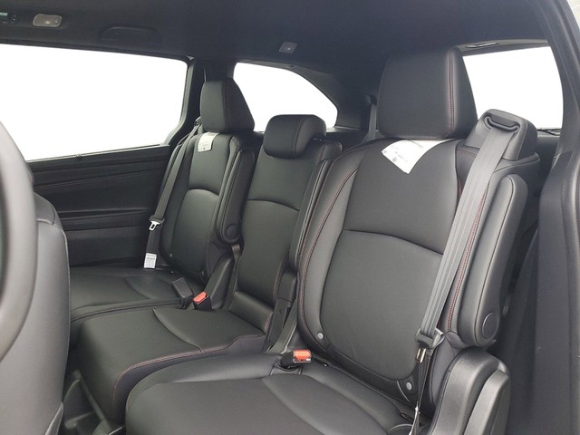 Honda Odyssey Vehicle Full-screen Gallery Image 23