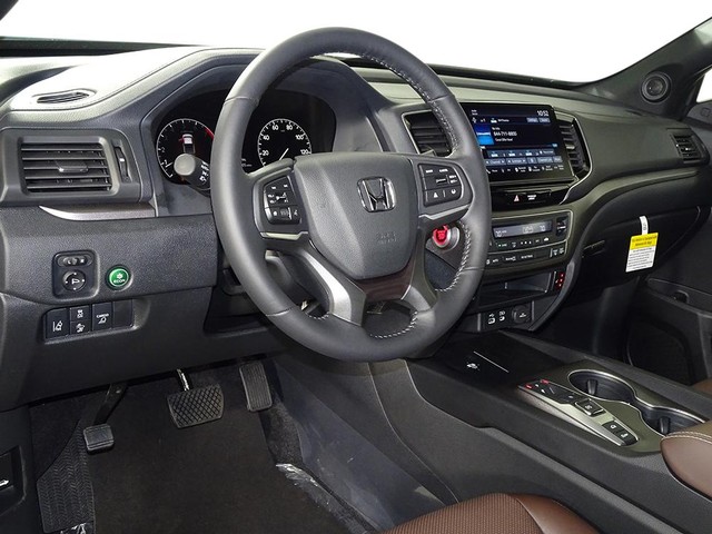 Honda Ridgeline Vehicle Full-screen Gallery Image 15