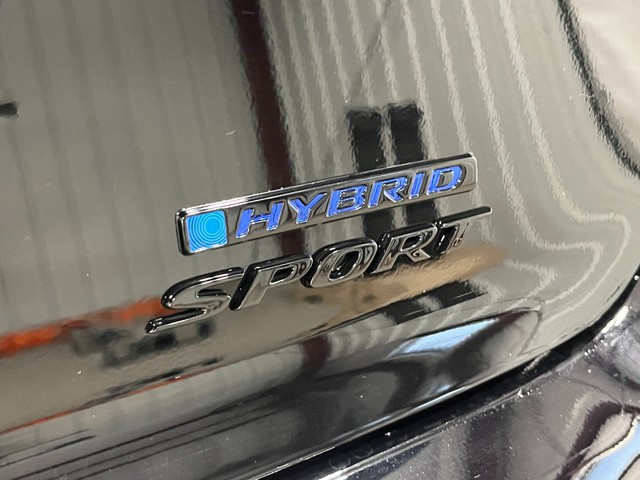 Honda Accord Hybrid Vehicle Full-screen Gallery Image 06