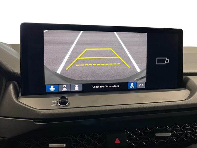 Honda Accord Hybrid Vehicle Full-screen Gallery Image 22