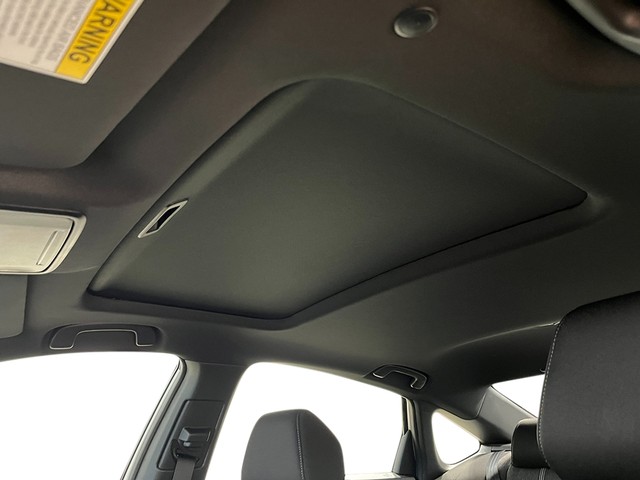 Honda Accord Hybrid Vehicle Full-screen Gallery Image 25
