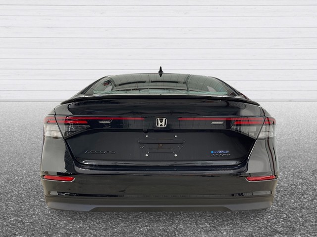 Honda Accord Hybrid Vehicle Full-screen Gallery Image 05
