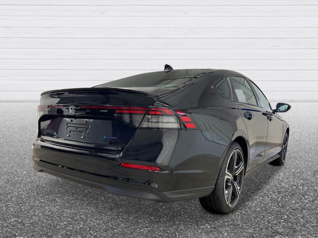 Honda Accord Hybrid Vehicle Full-screen Gallery Image 08