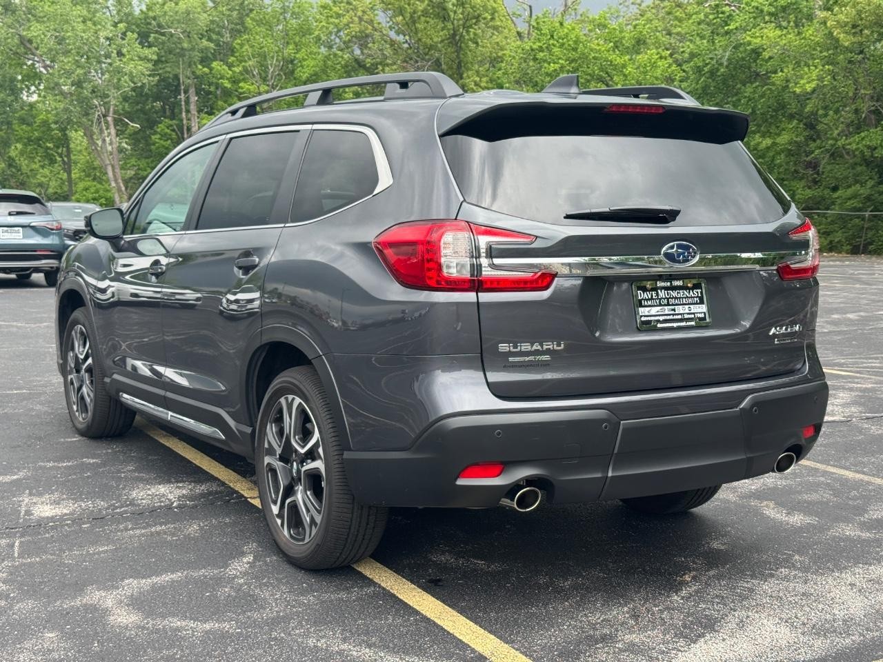 Subaru Ascent Vehicle Full-screen Gallery Image 07