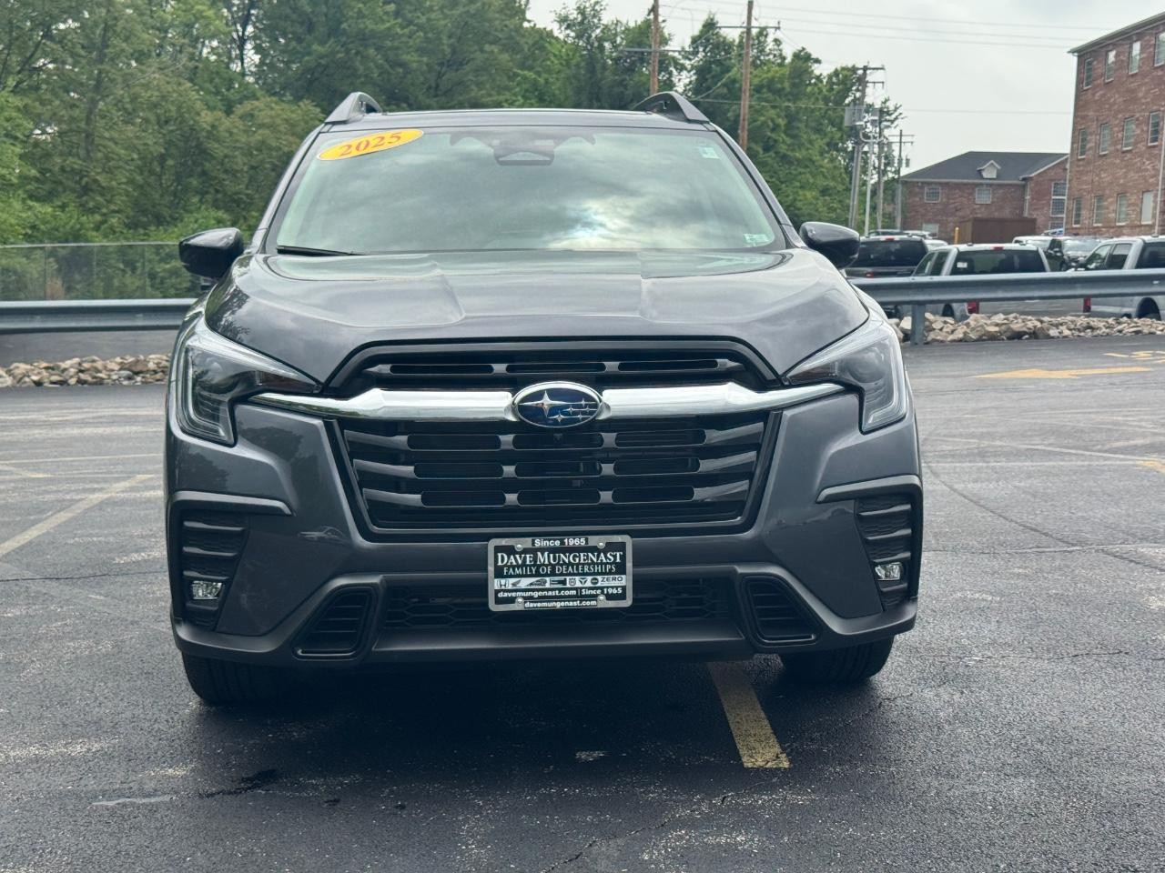 Subaru Ascent Vehicle Full-screen Gallery Image 10