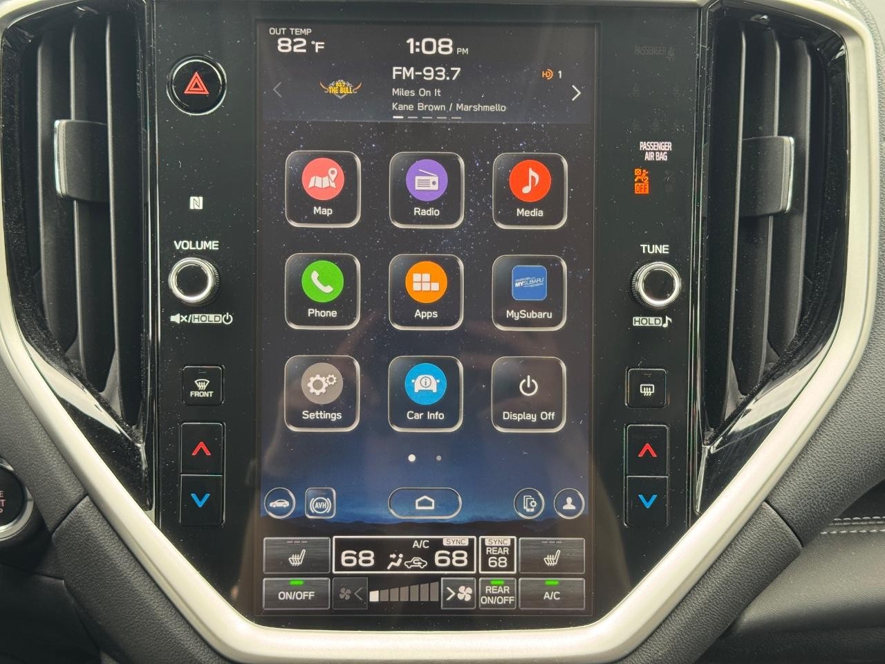 Subaru Ascent Vehicle Full-screen Gallery Image 15