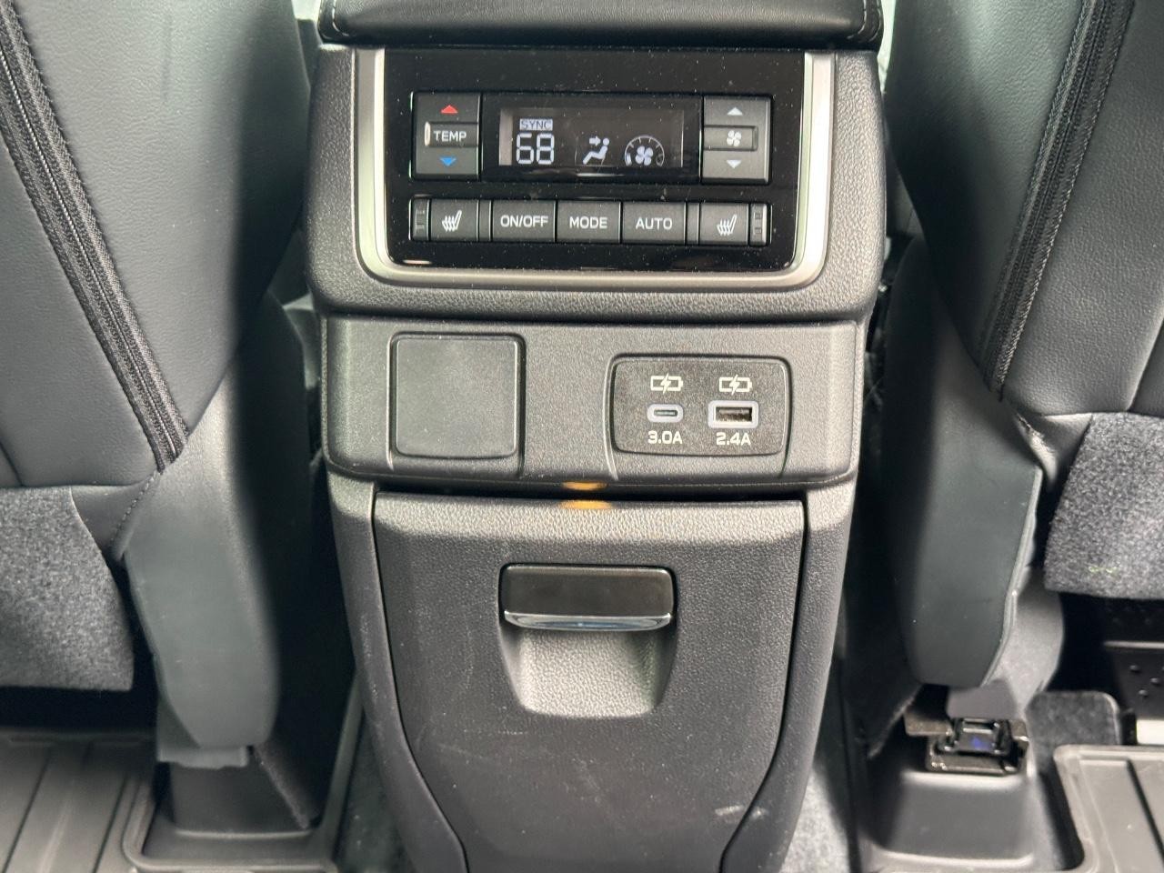 Subaru Ascent Vehicle Full-screen Gallery Image 17