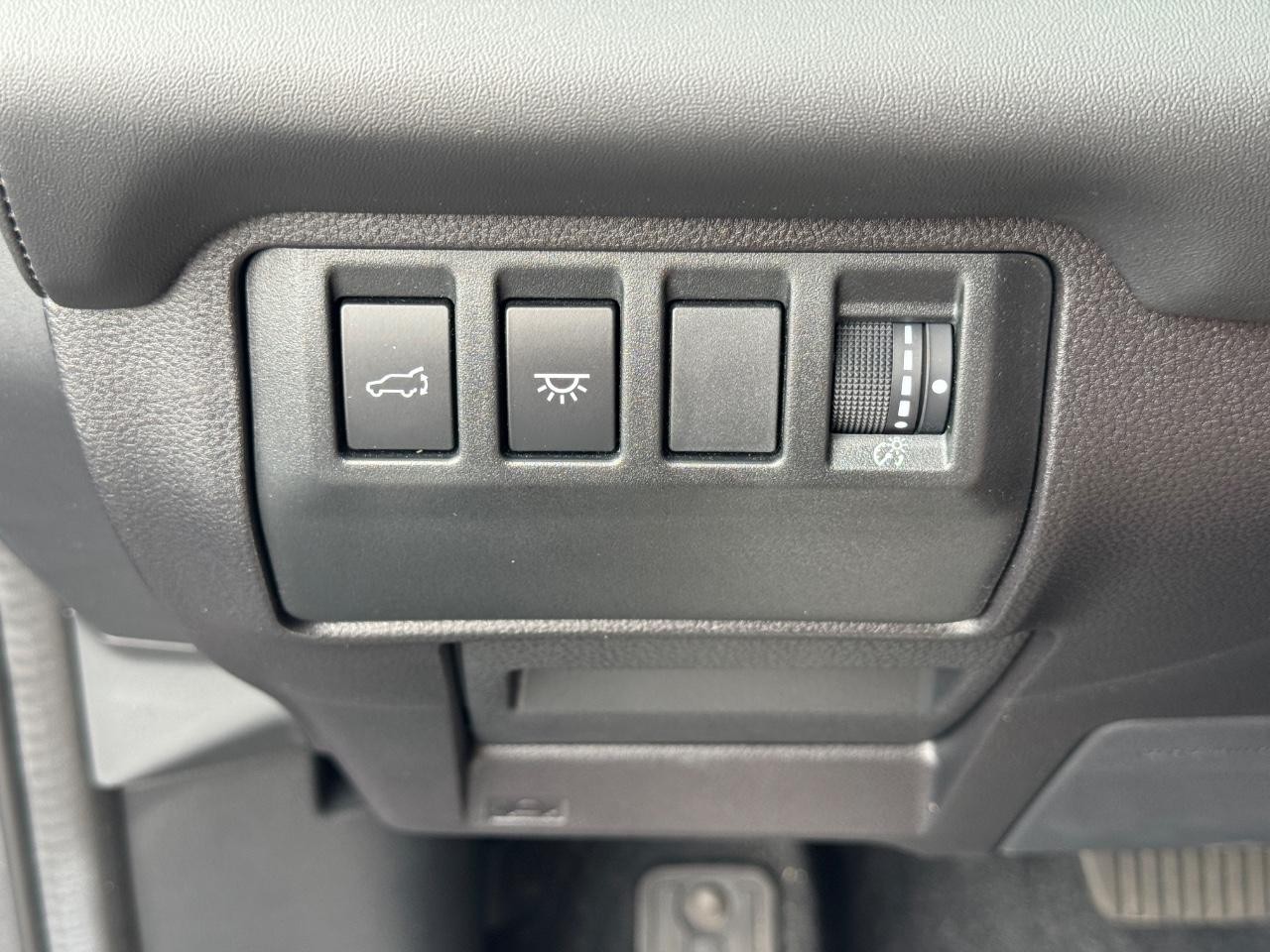 Subaru Ascent Vehicle Full-screen Gallery Image 24