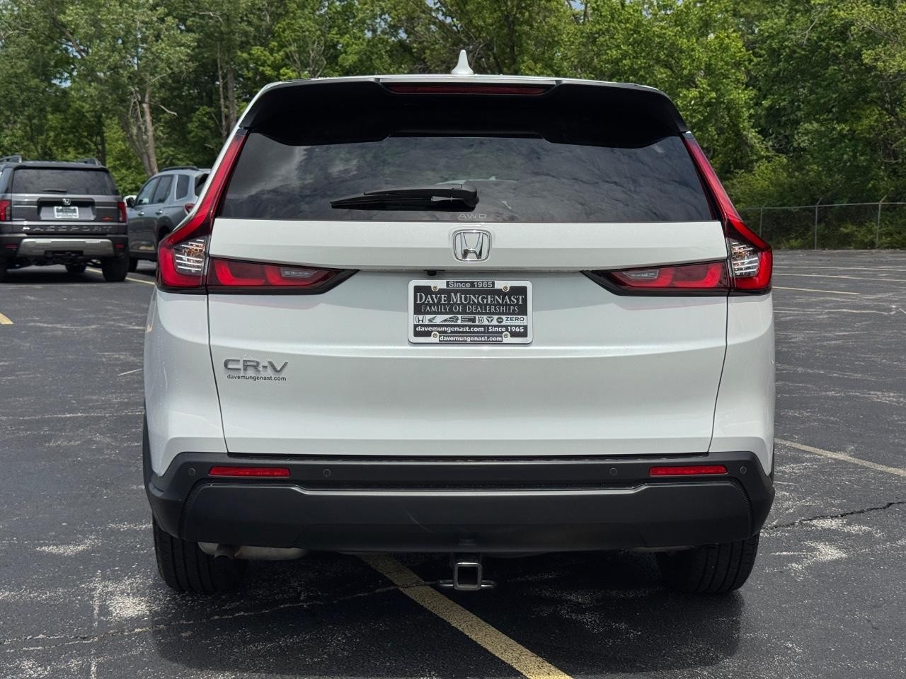 Honda CR-V Vehicle Full-screen Gallery Image 06