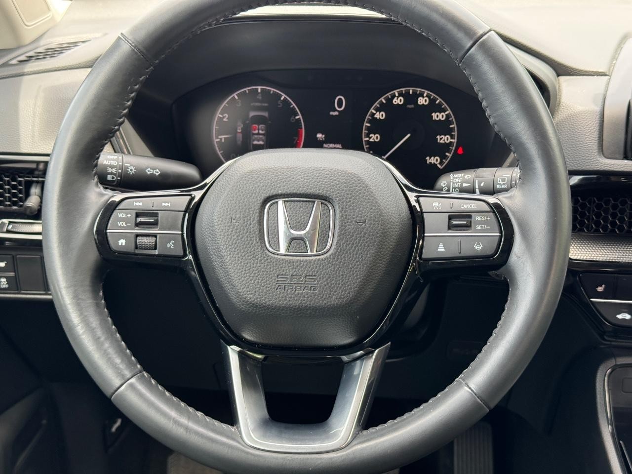 Honda CR-V Vehicle Full-screen Gallery Image 13