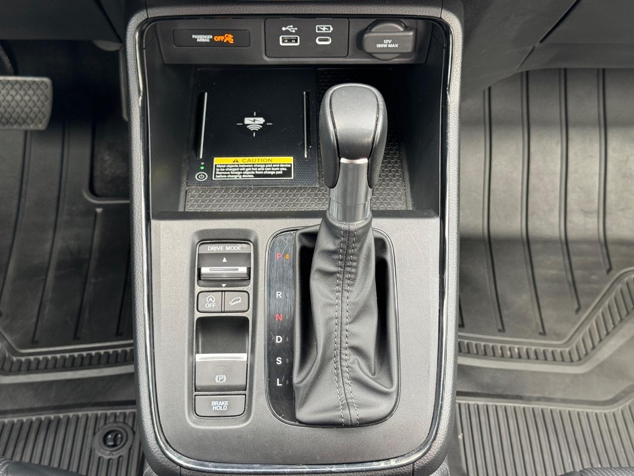 Honda CR-V Vehicle Full-screen Gallery Image 16