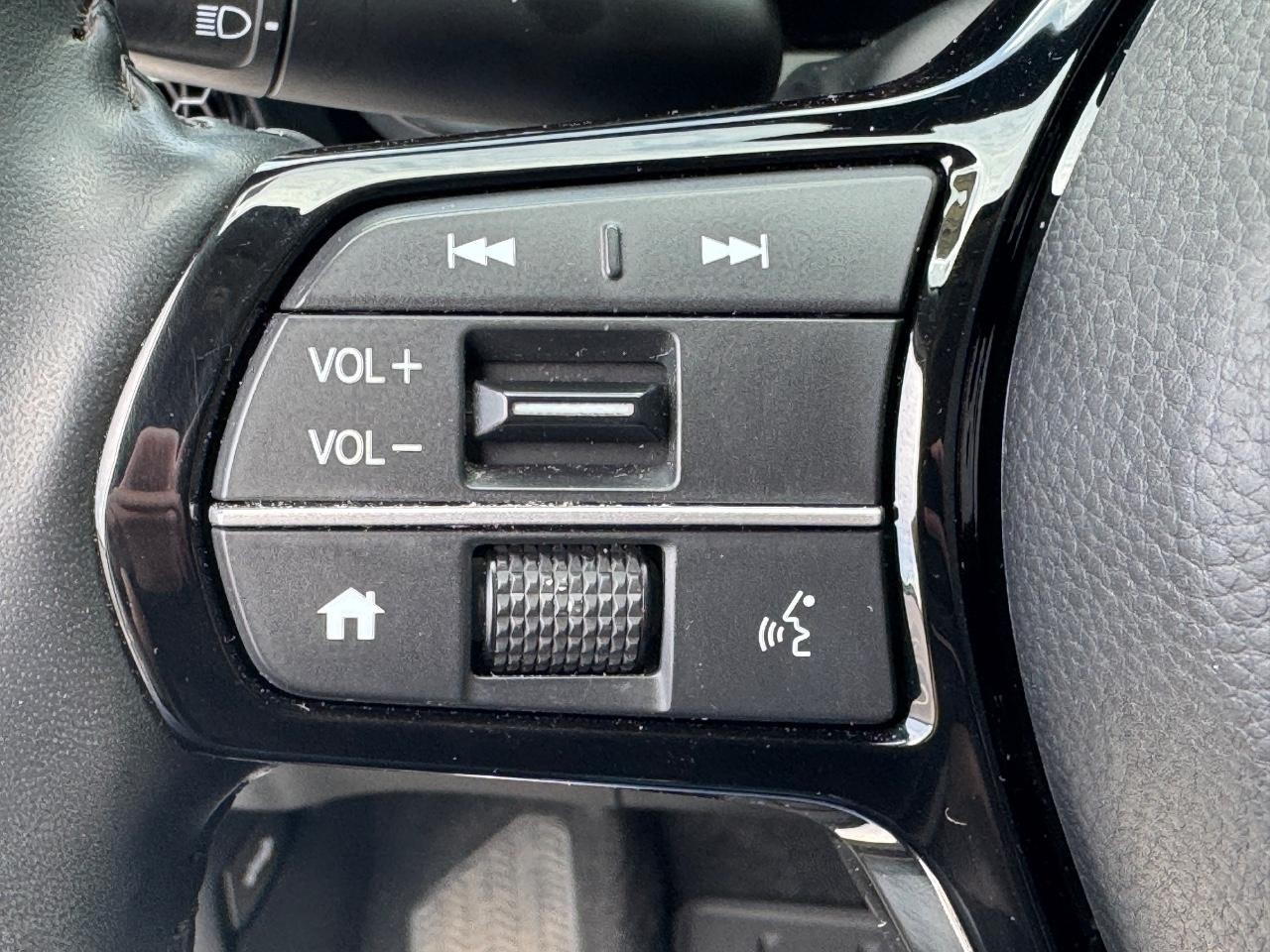Honda CR-V Vehicle Full-screen Gallery Image 22