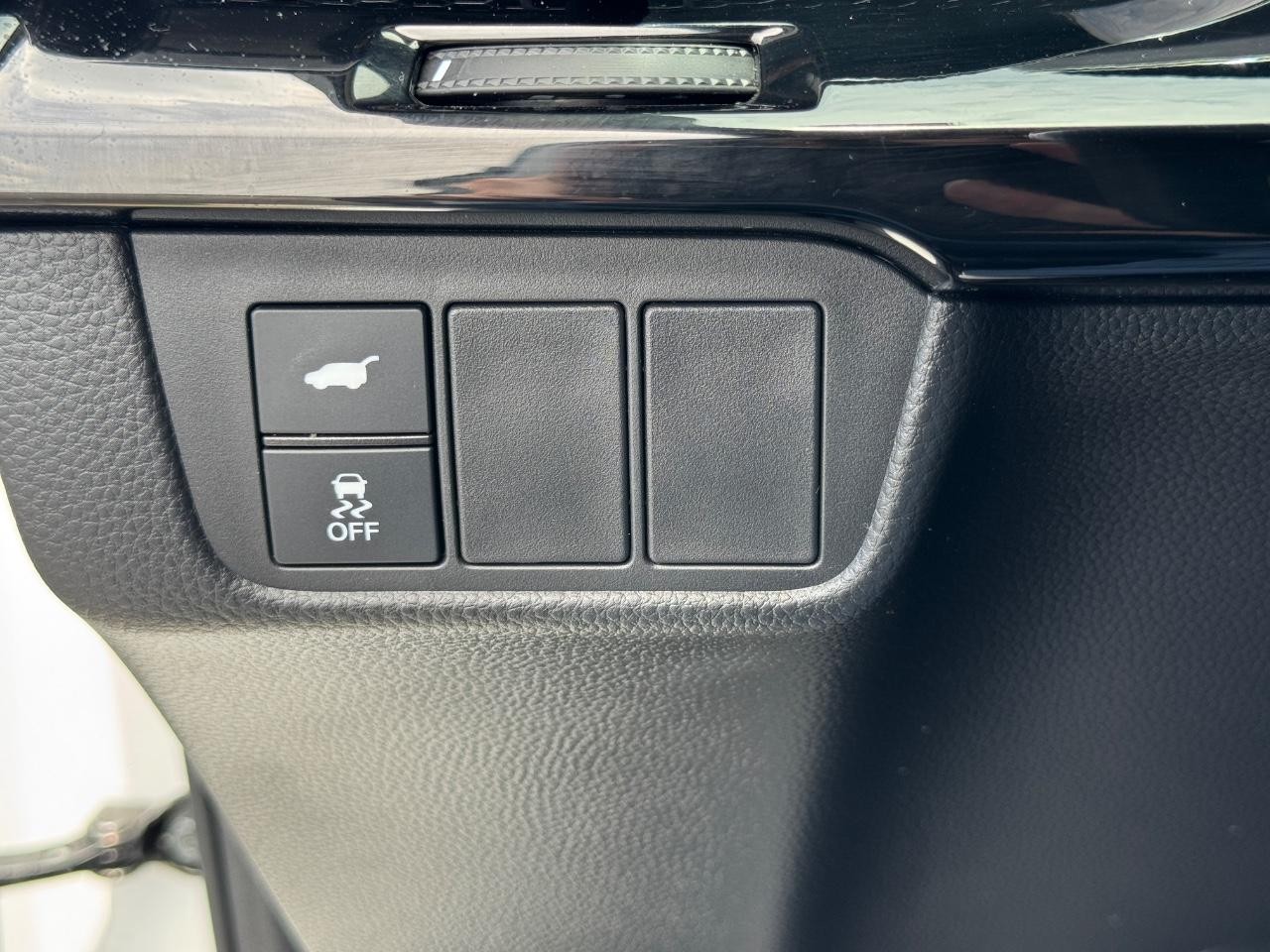 Honda CR-V Vehicle Full-screen Gallery Image 24