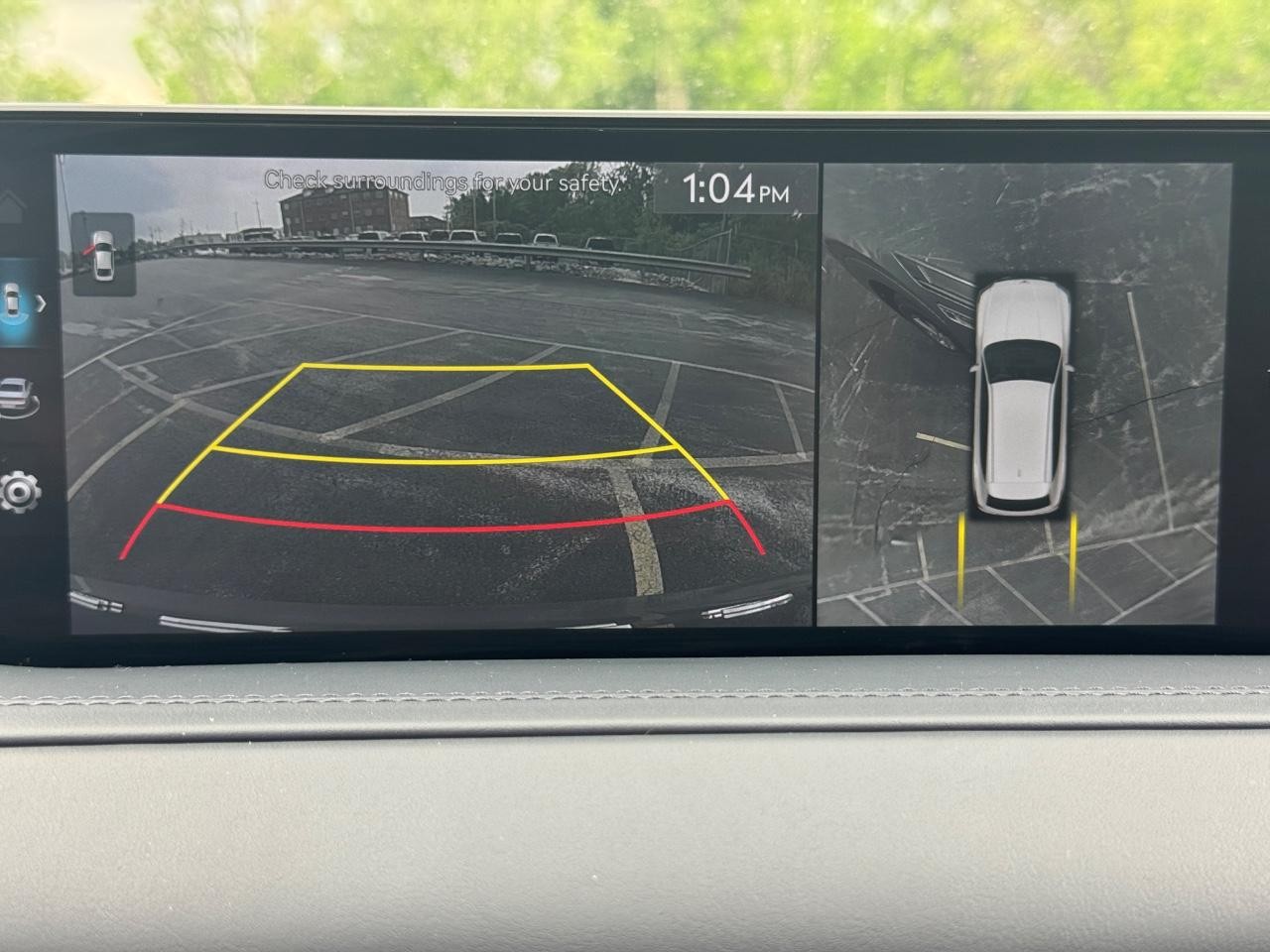 Genesis GV80 Vehicle Full-screen Gallery Image 25