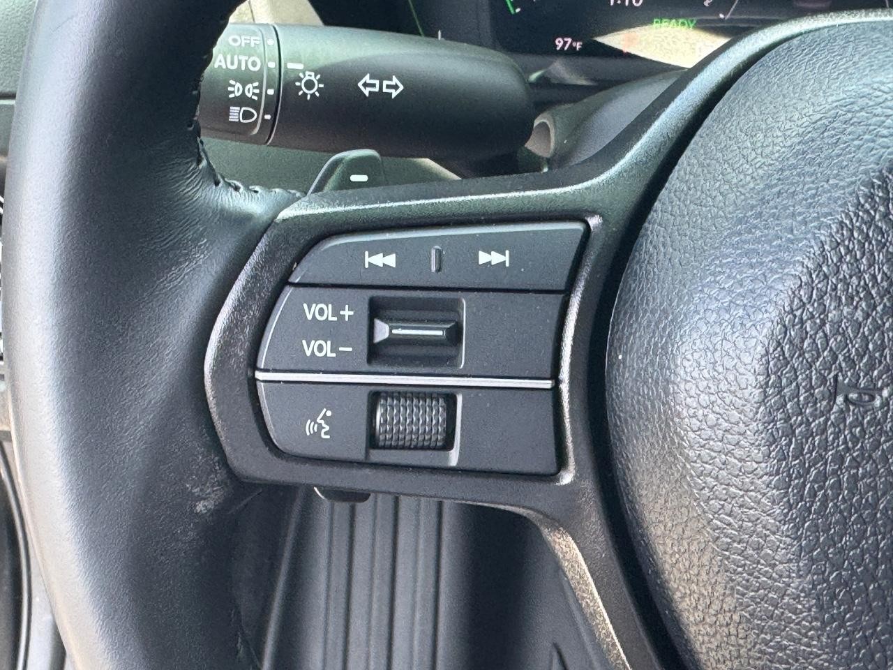 Honda Accord Hybrid Vehicle Full-screen Gallery Image 21