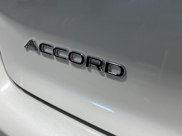 Honda Accord Sedan Vehicle Full-screen Gallery Image 07
