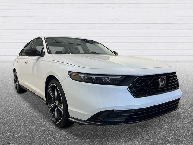 Honda Accord Sedan Vehicle Full-screen Gallery Image 09