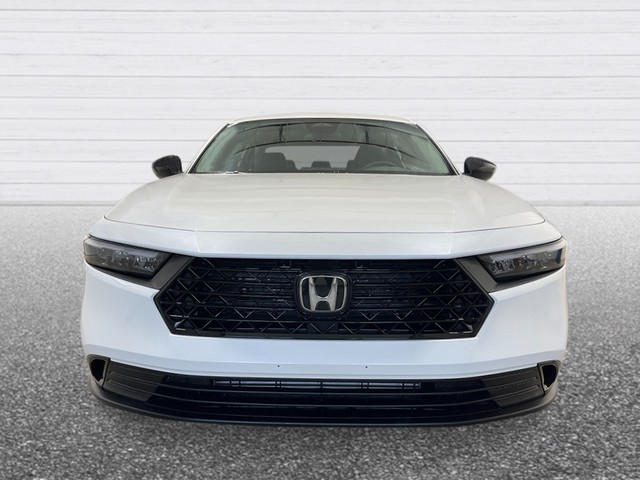 Honda Accord Sedan Vehicle Full-screen Gallery Image 10