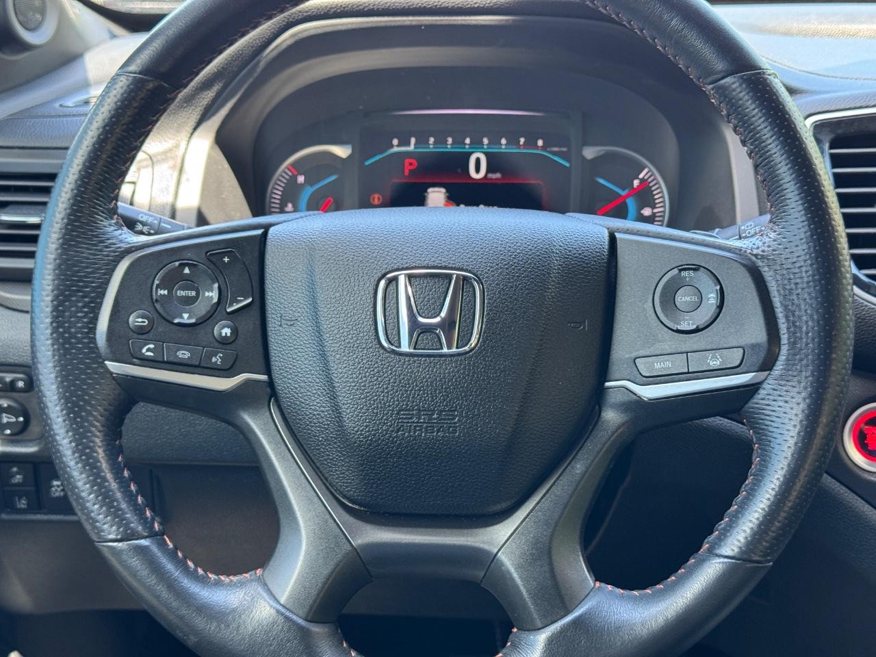 Honda Pilot Vehicle Full-screen Gallery Image 14