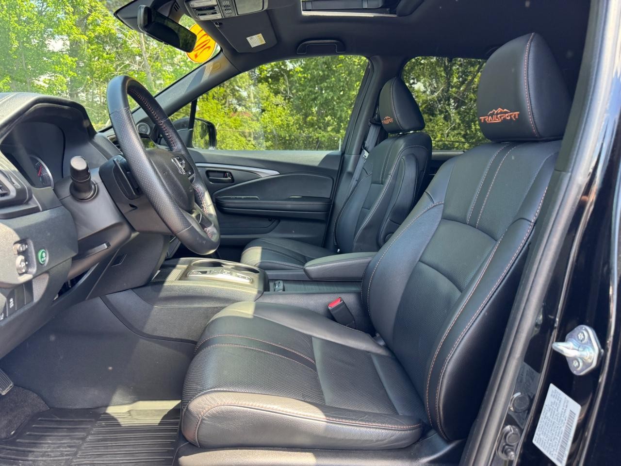 Honda Pilot Vehicle Full-screen Gallery Image 20