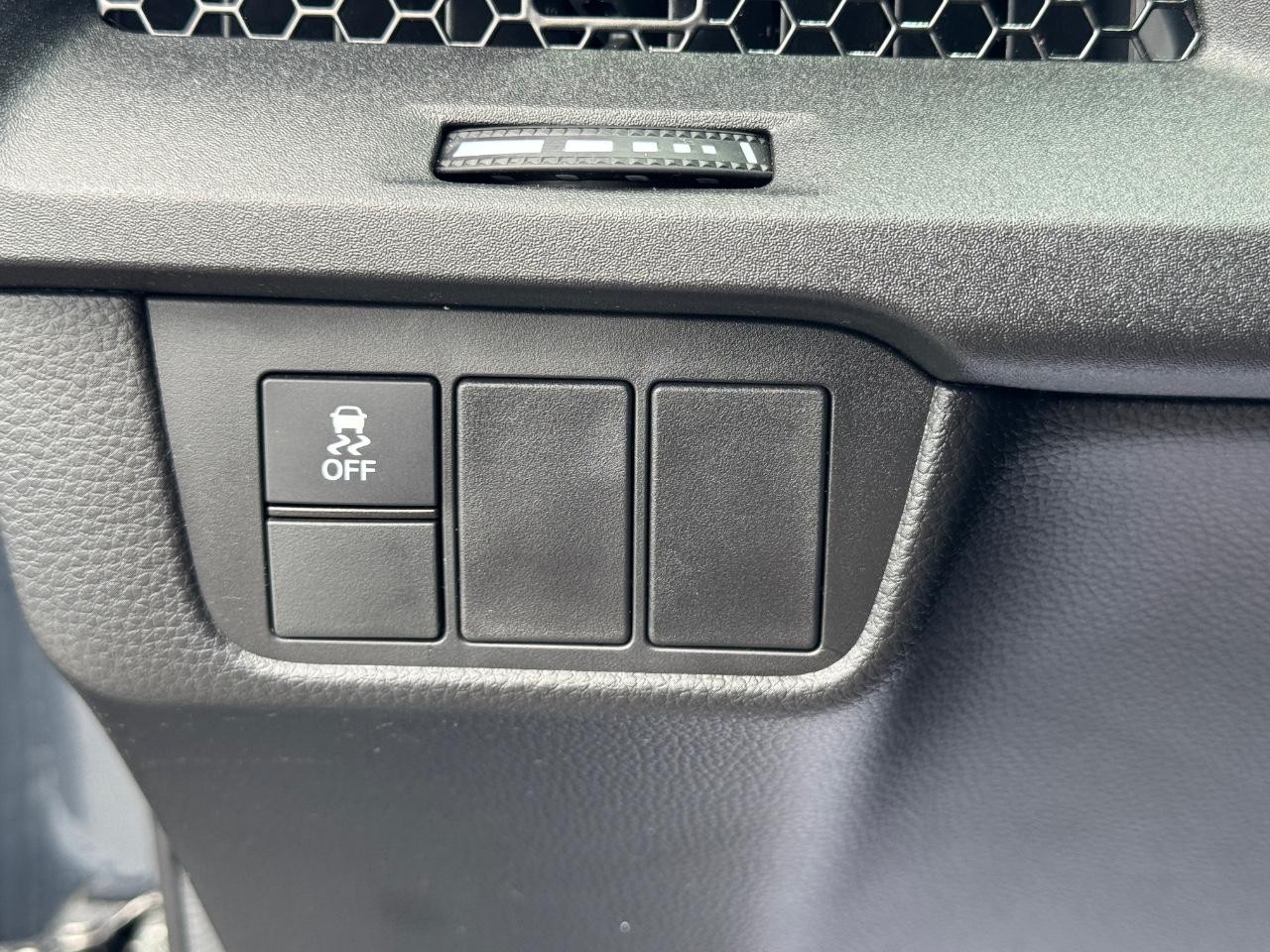 Honda CR-V Hybrid Vehicle Full-screen Gallery Image 25