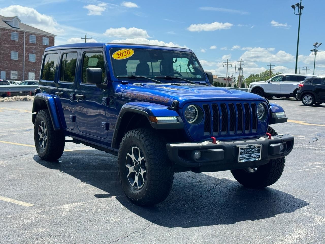 Jeep Wrangler Unlimited Vehicle Full-screen Gallery Image 02